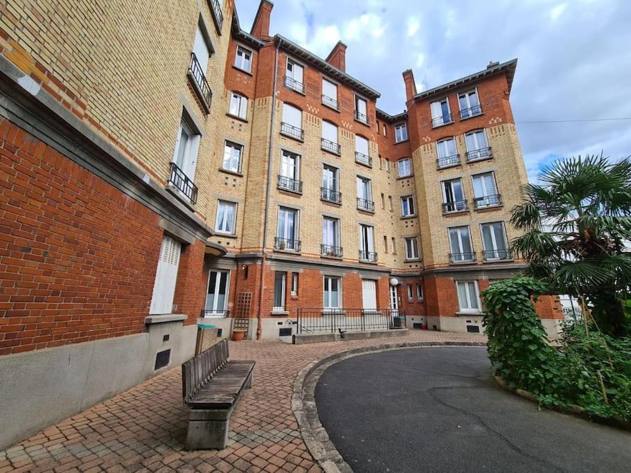 Apartmán Suresnes : 2 Pieces Cosy Exteriér fotografie